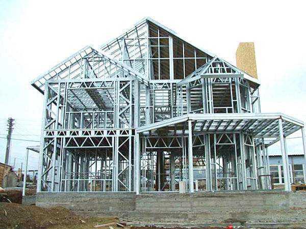 新乡钢结构建筑的腐蚀问题应该如何预防